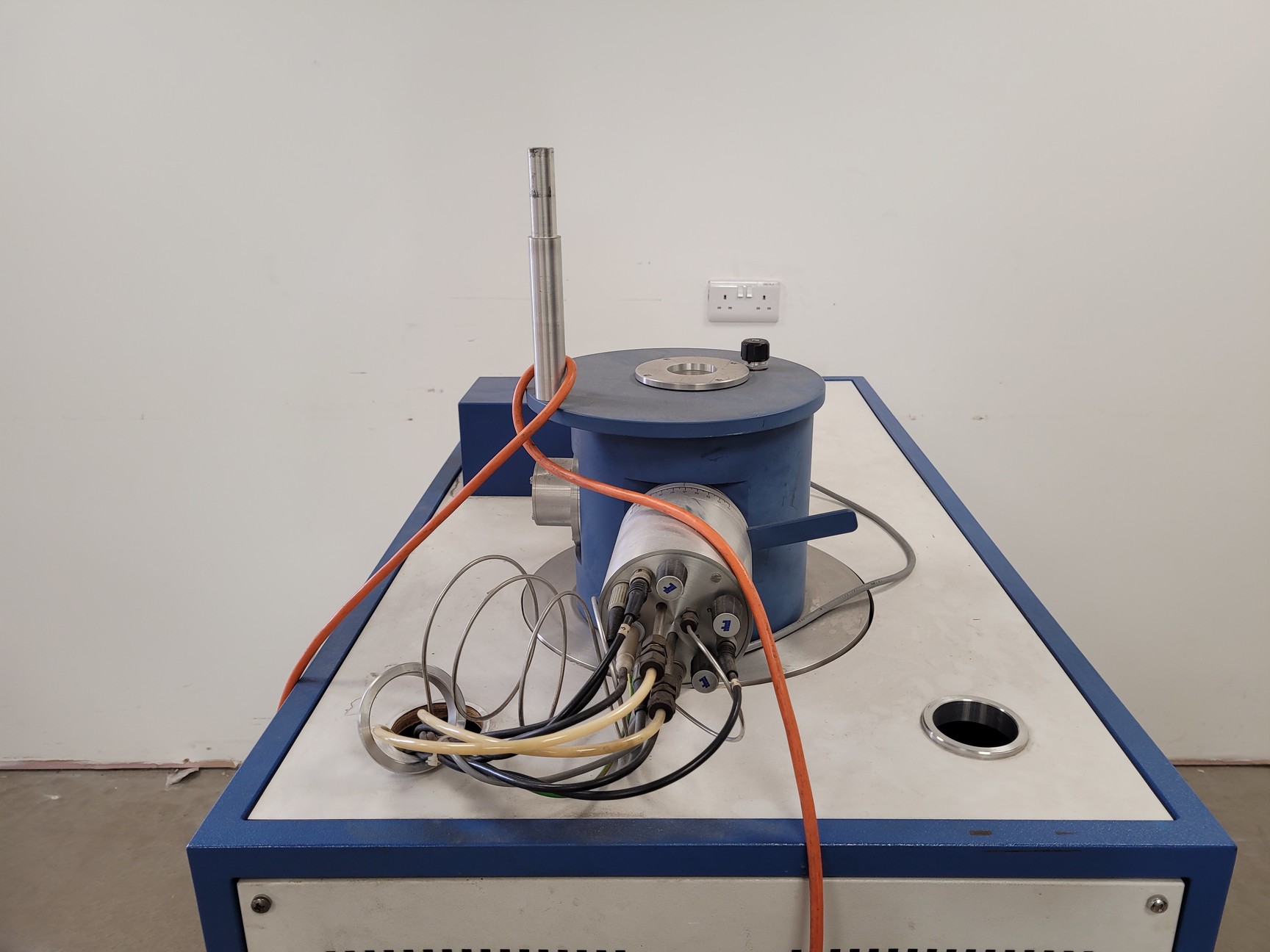 Image of Ion Tech Ltd Plasma Etching Machine - FAE/406/P - Z.761.STN Lab