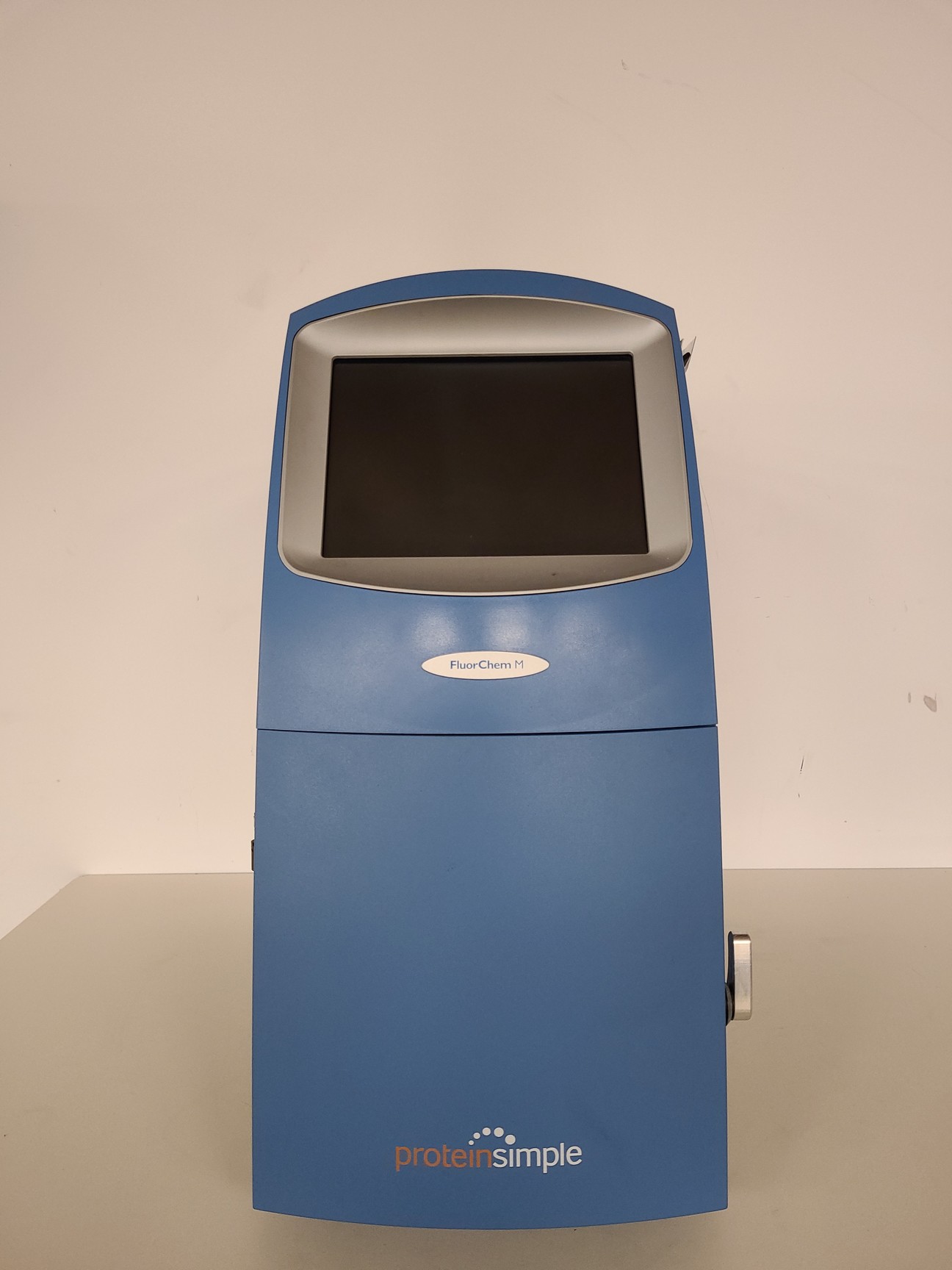 ProteinSimple FluorChem M FM0413 Western Blot Imaging System Lab