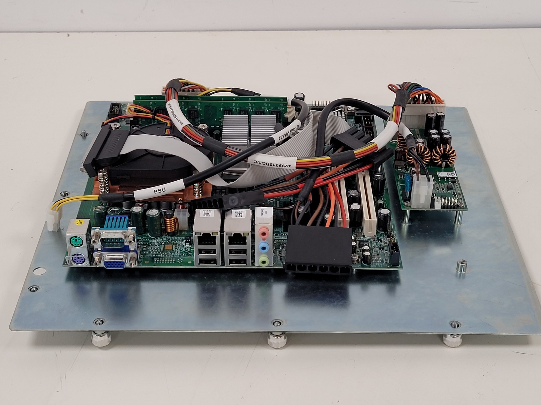 Image of Waters Embedded PC ASSY  Part no. AMI-WAT-12G003  Cust Part no. 700005903 Lab