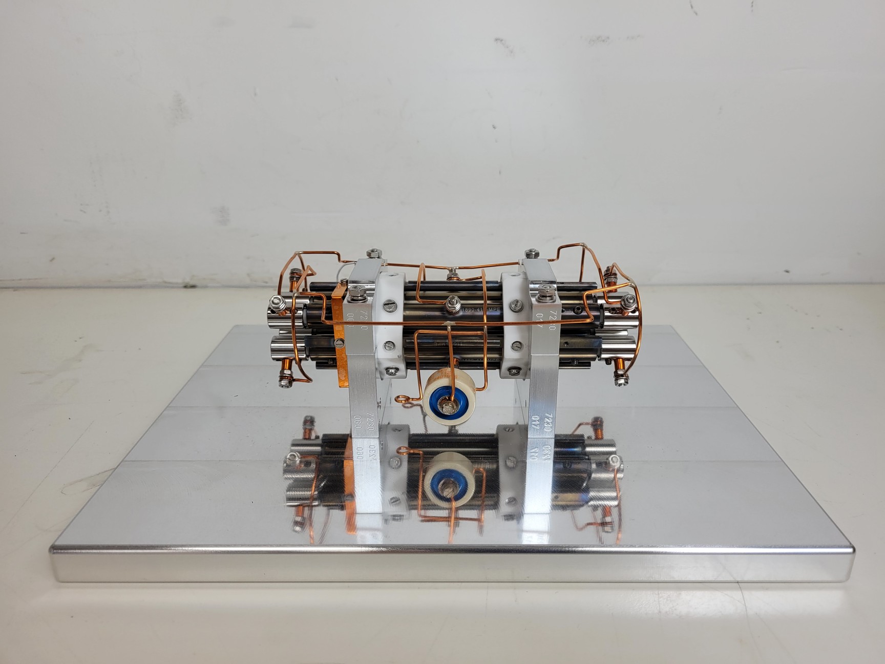 Image of Waters Wired Quad Assembly  Part no. 700004180 Lab