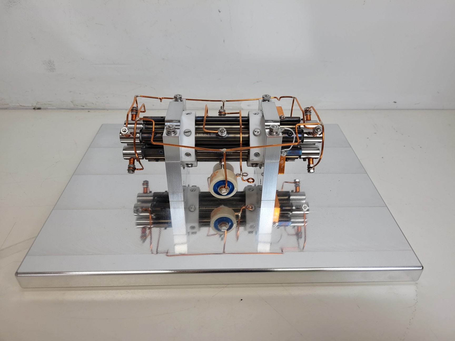 Image of Waters Wired Quad Assembly  Part no. 700004180 Lab