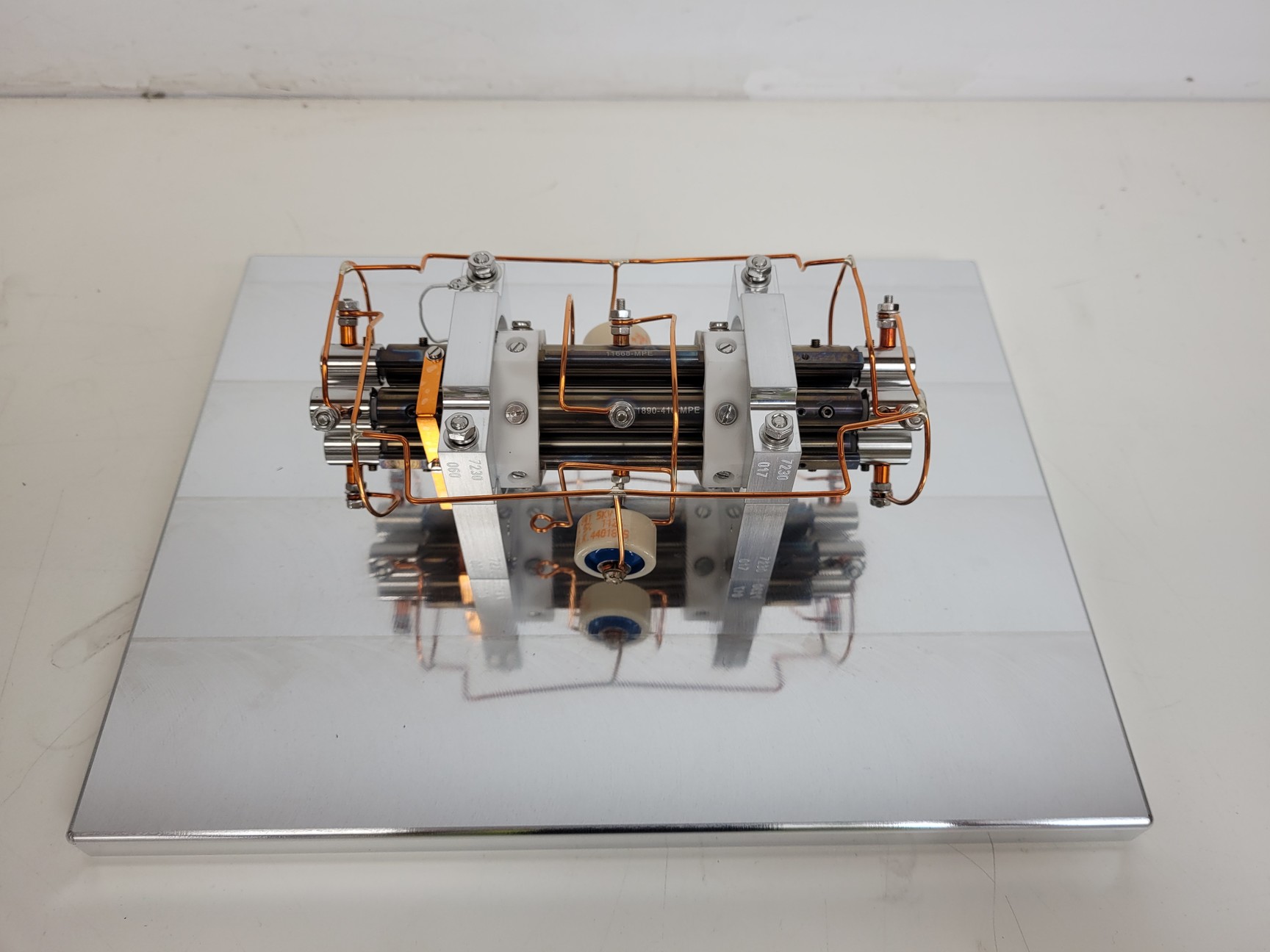 Image of Waters Wired Quad Assembly  Part no. 700004180 Lab
