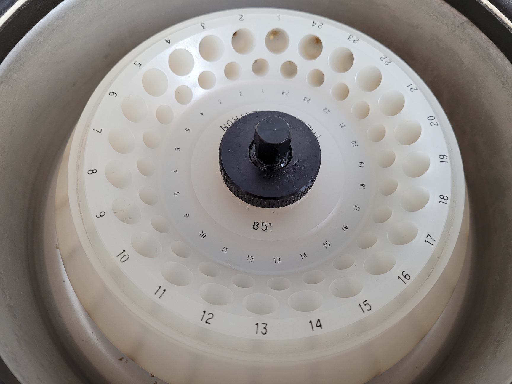 Thermo Electron Microlite RF Refrigerated Centrifuge Model 220 240 Lab thermo-electron-microlite-rf-refrigerated-centrifuge-model-220-240-lab