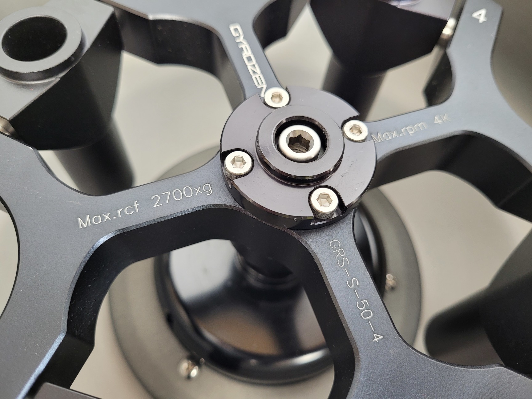 Image of Gyrozen 416 Benchtop Laboratory Centrifuge with 4000rpm GRS-S-50-4 Rotor Lab