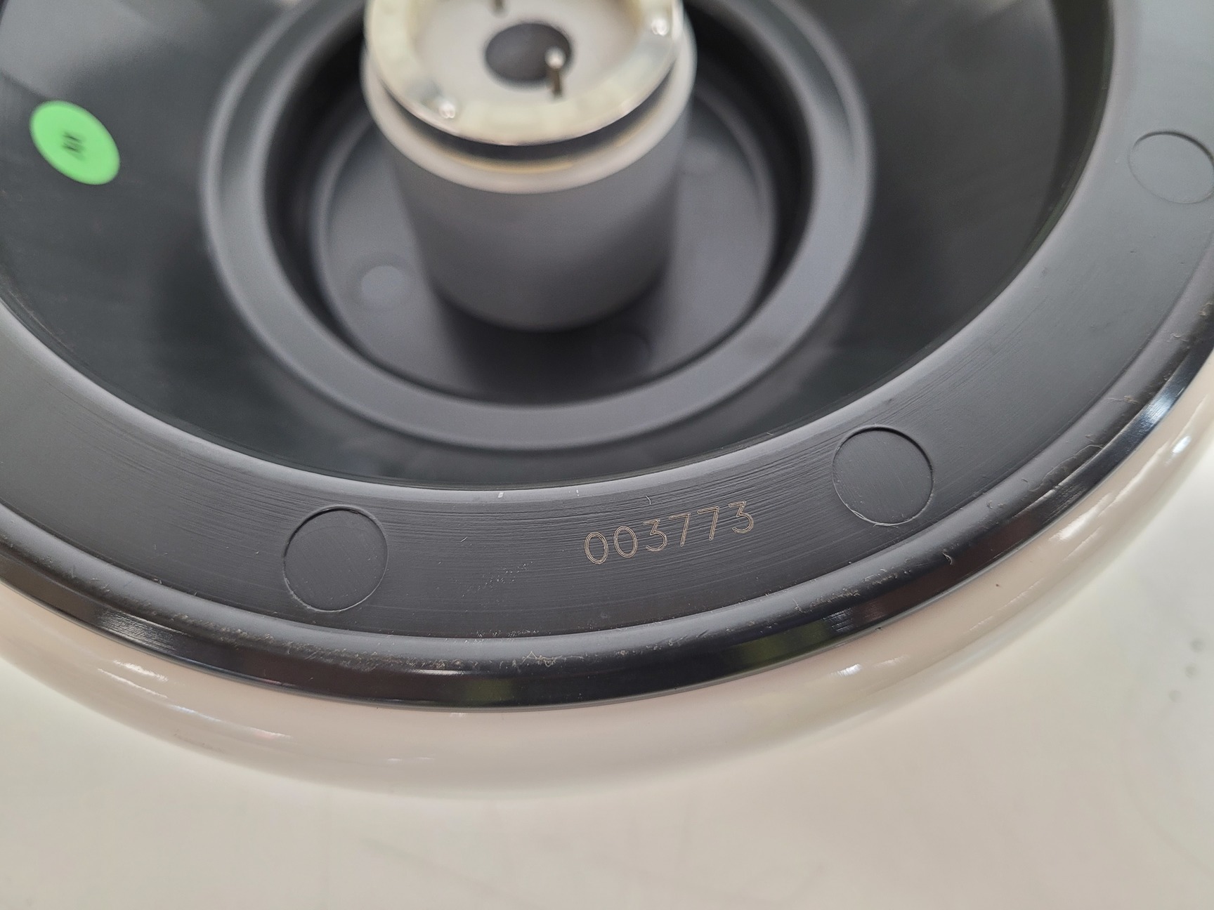 Image of Hettich Zentrifugen Angled Rotor  No. 1015 6000rpm  12 x 35g 15ml Tube Slots Lab