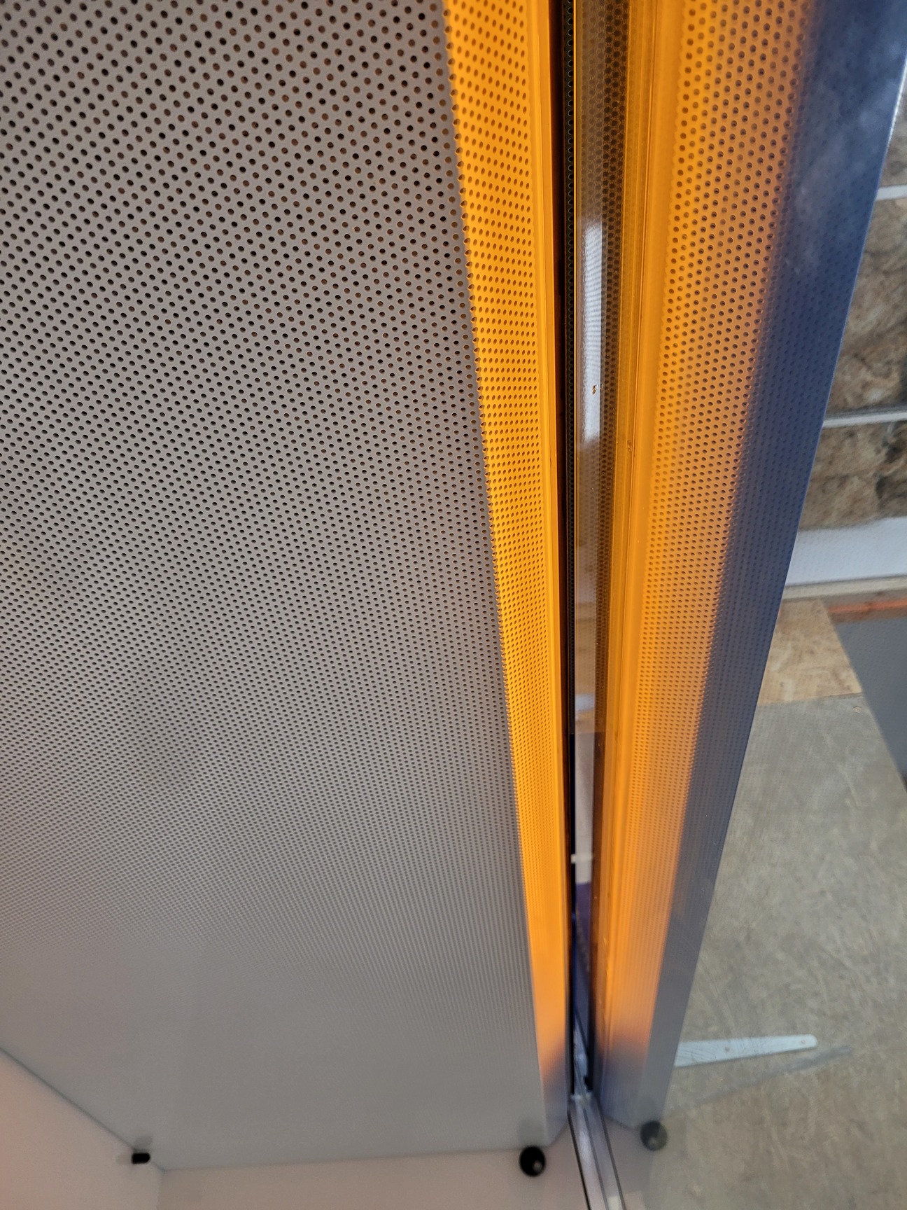 Image of Walker 2140mm Wide Vertical Laminar Flow Cabinet (2008 YOM) Lab Recirculating