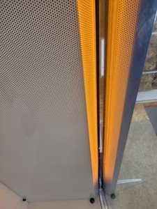 Thumbnail image of Walker 2140mm Wide Vertical Laminar Flow Cabinet (2008 YOM) Lab Recirculating