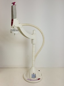 Thumbnail image of Millipore Elix Advantage 3 Water Purification System with E-Pod Remote Dispenser