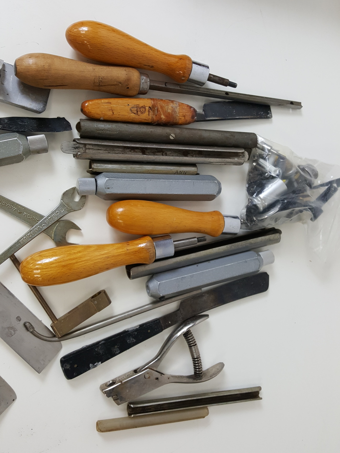 Image of Large Lot of Microtome Blades and Tools - Leitz, Jung Heidelberg Lab