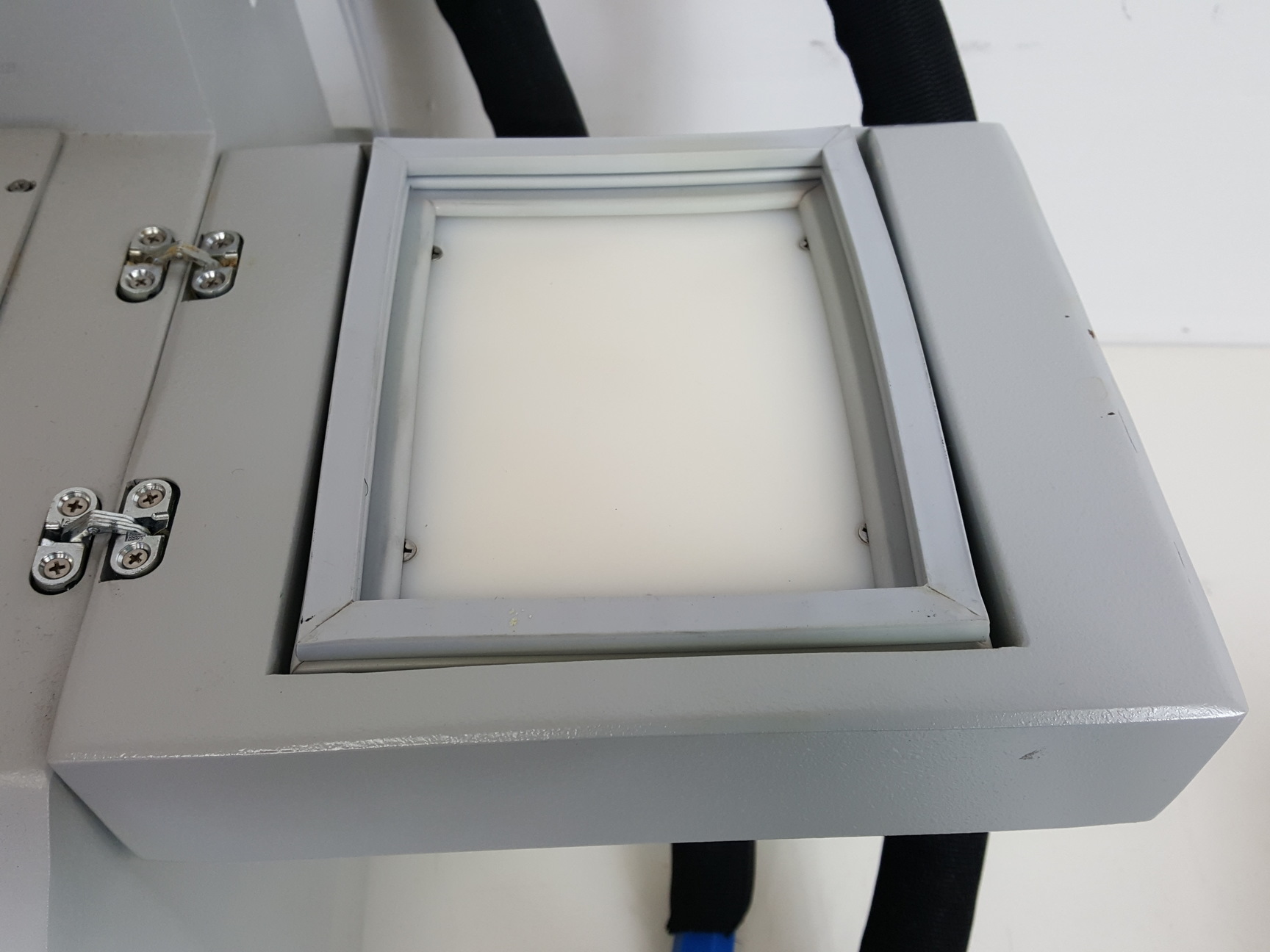 Image of CEM Discover 908010 Microwave Digestion Synthesis System with CoolMate Lab
