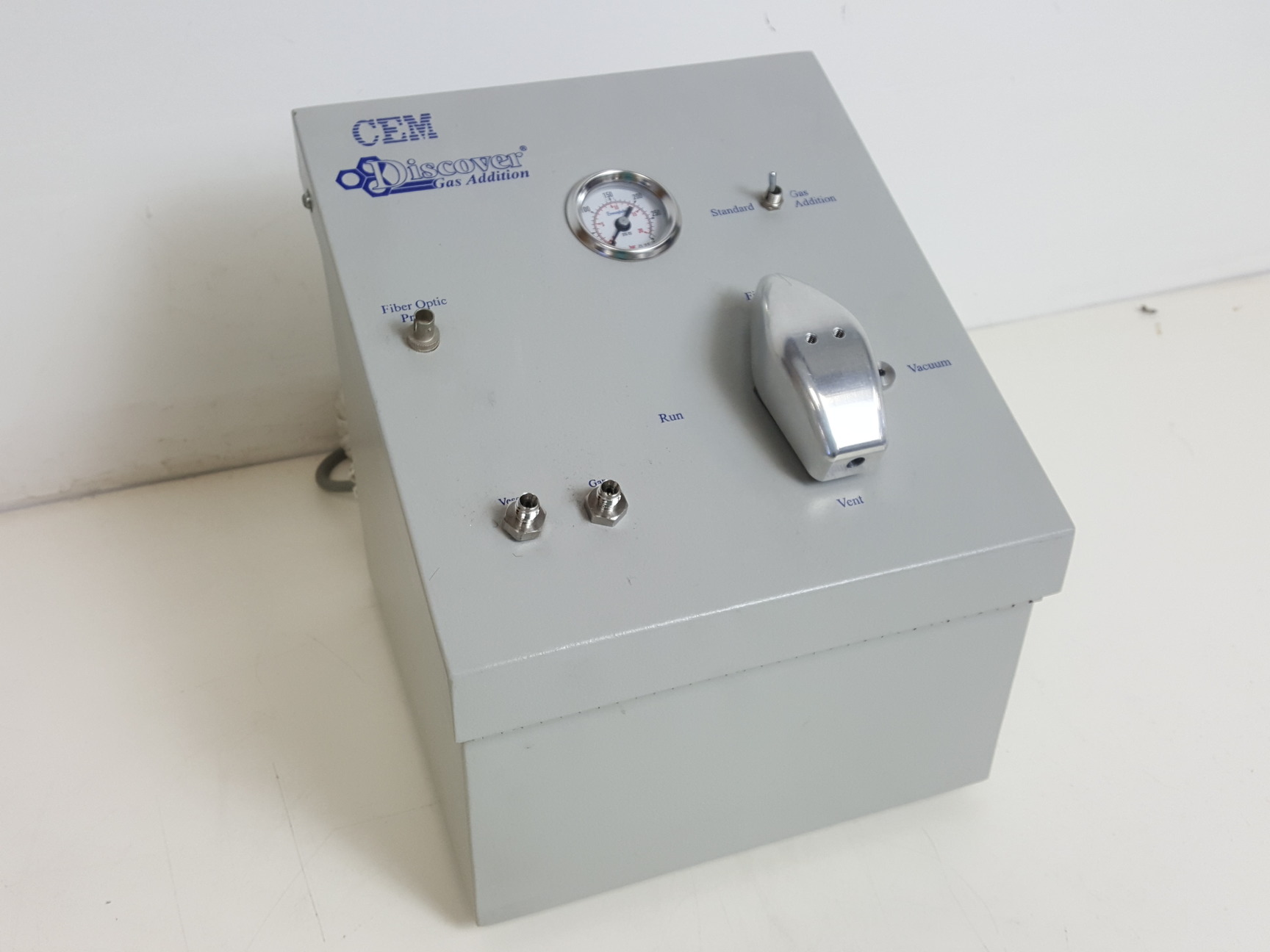 Image of CEM Discover 908010 Microwave Digestion Synthesis System with CoolMate Lab