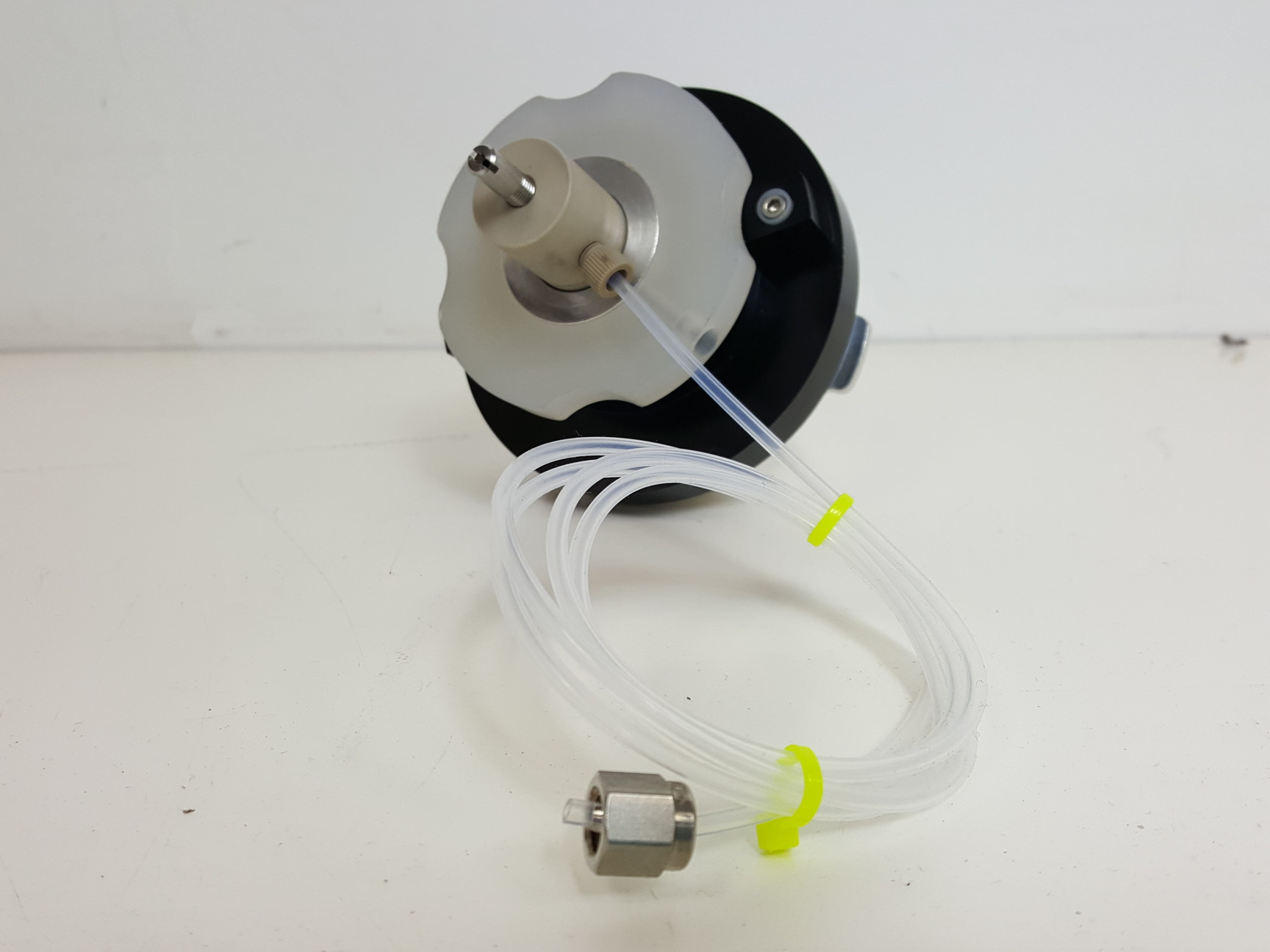 Image of CEM Discover 908010 Microwave Digestion Synthesis System with CoolMate Lab