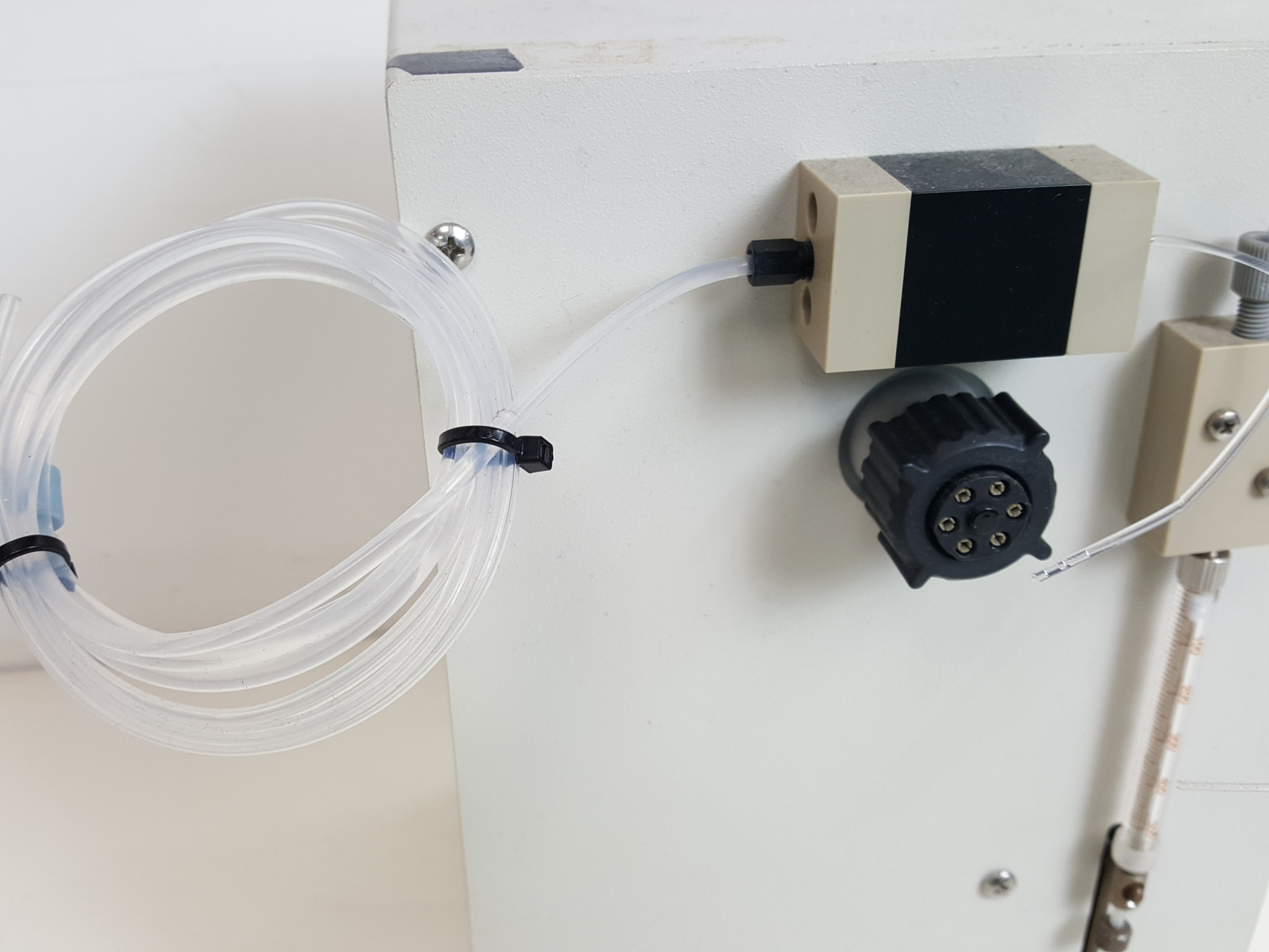 Image of Thermo Scientific Matrix Hydra II Automated Liquid Handling System Lab