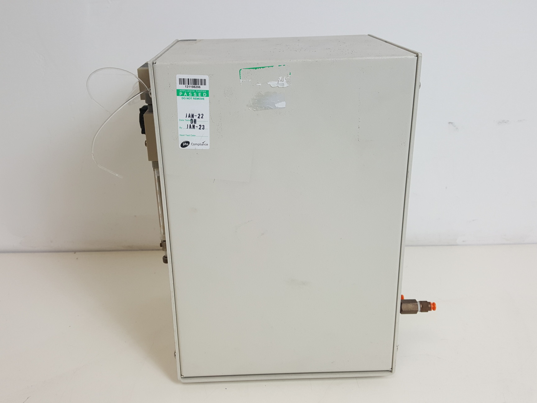 Image of Thermo Scientific Matrix Hydra II Automated Liquid Handling System Lab