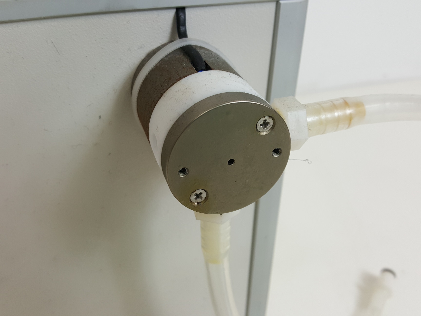 Image of Thermo Scientific Matrix Hydra II Automated Liquid Handling System Lab