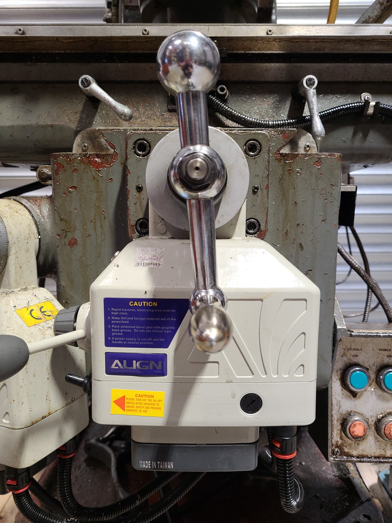 Image of King Rich KR-V2000 Vertical Milling Machine Engineering Workshop + Work Clamps