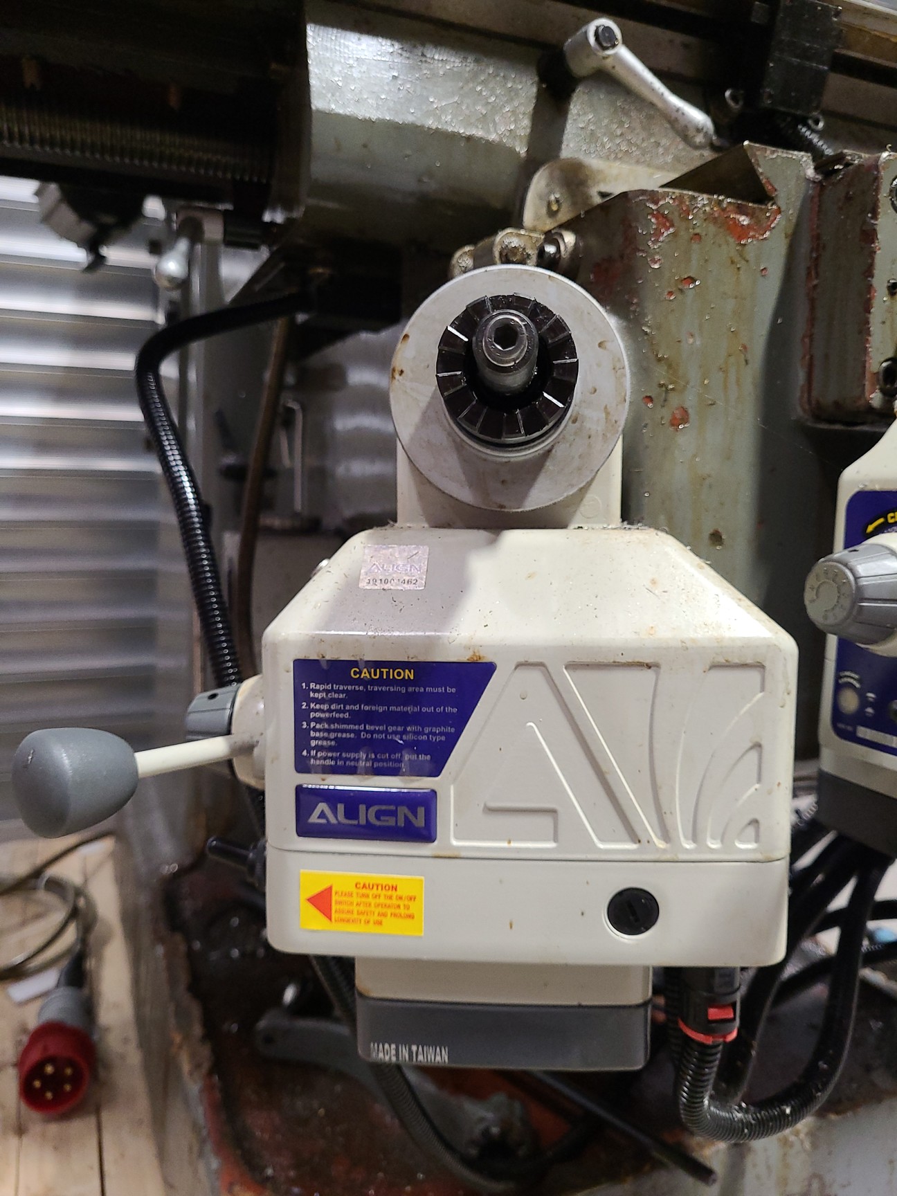 Image of King Rich KR-V2000 Vertical Milling Machine Engineering Workshop + Work Clamps