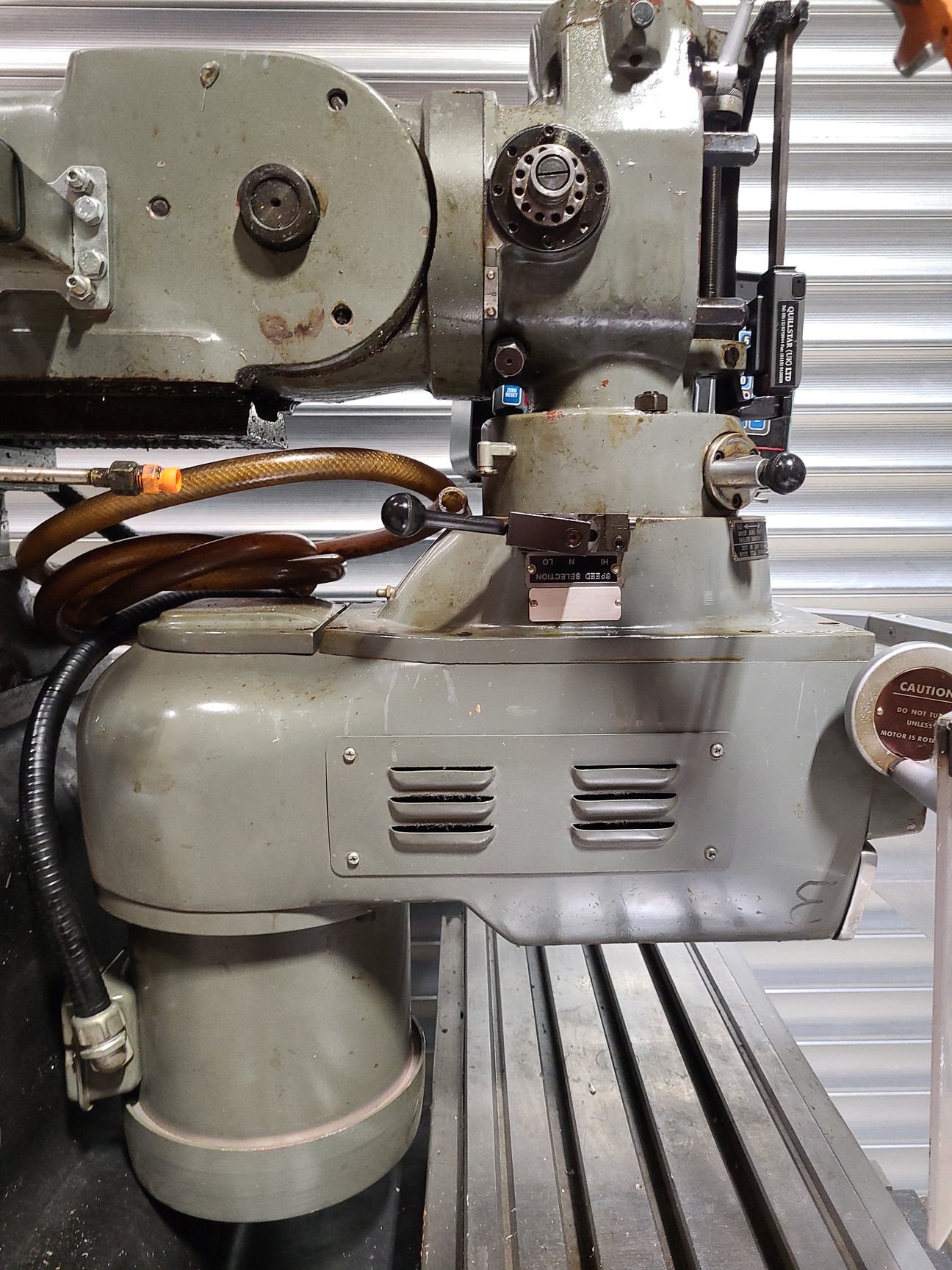 Image of King Rich KR-V2000 Vertical Milling Machine Engineering Workshop + Work Clamps