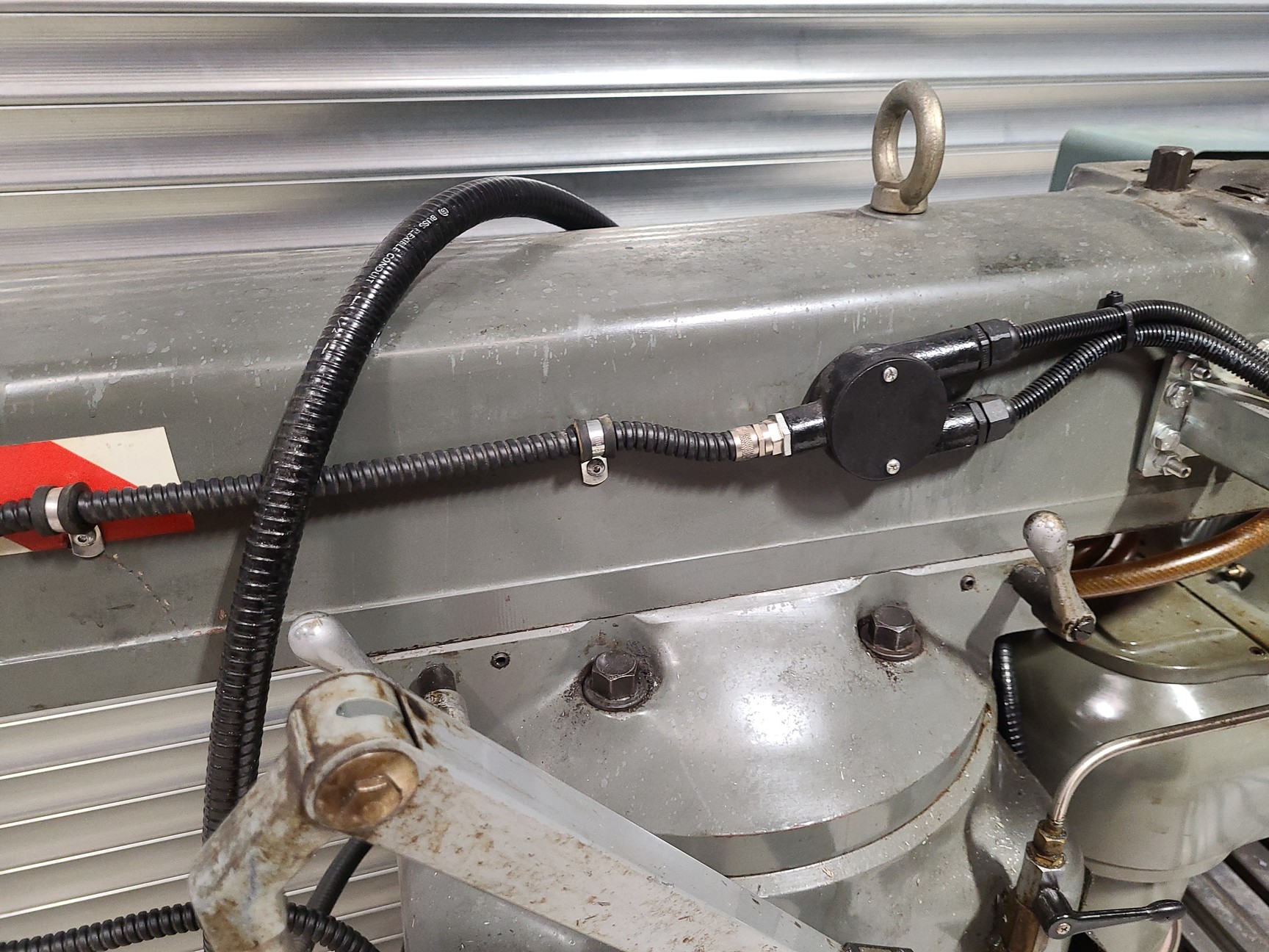 Image of King Rich KR-V2000 Vertical Milling Machine Engineering Workshop + Work Clamps