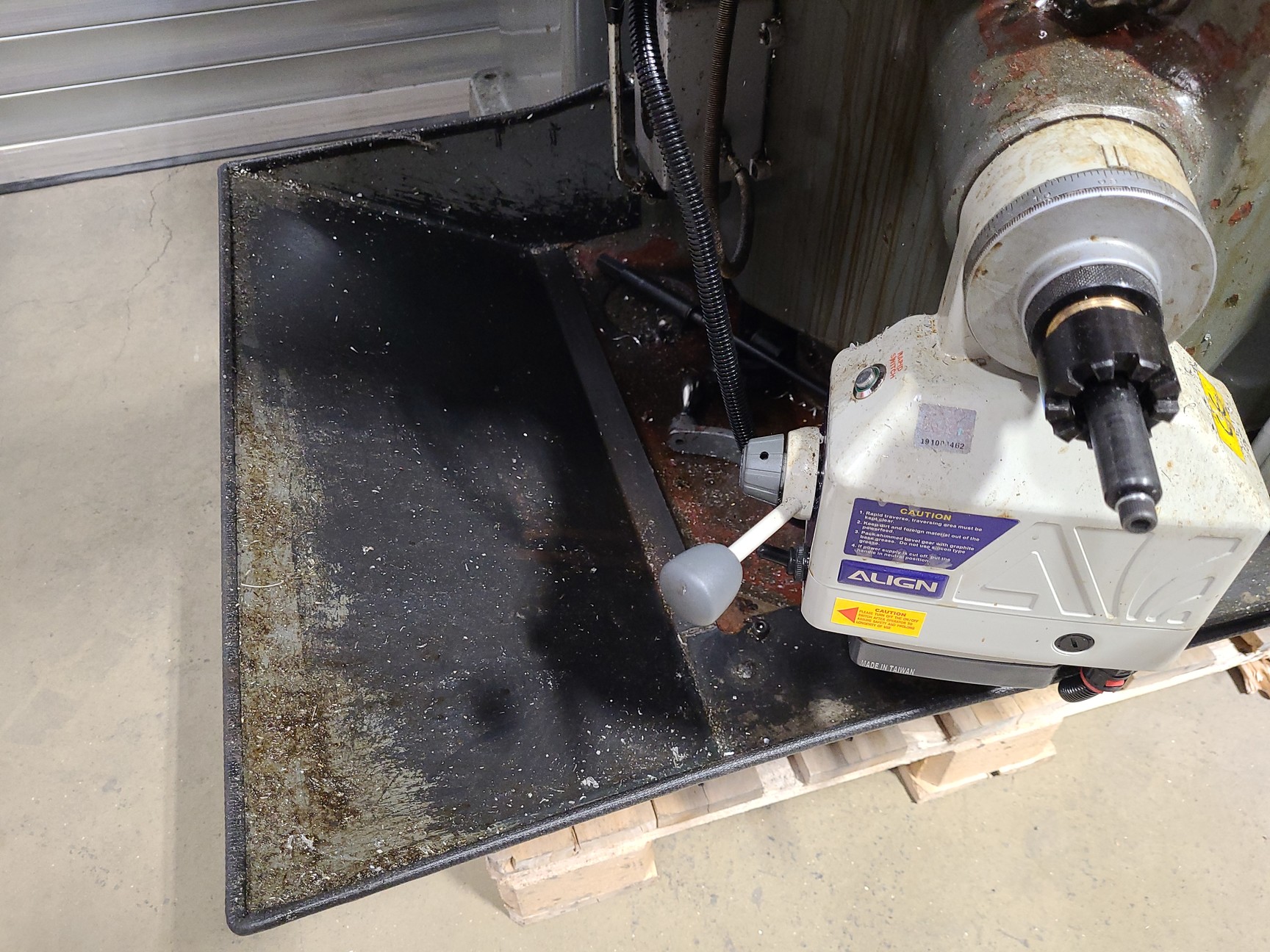 Image of King Rich KR-V2000 Vertical Milling Machine Engineering Workshop + Work Clamps