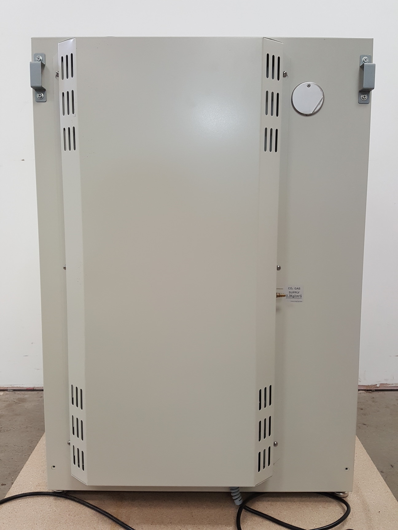 Image of Sanyo CO2 Incubator  Model - MCO-15AC Lab