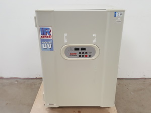 Thumbnail image of Sanyo MCO-18AIC(UV) CO2 Laboratory Incubator Lab
