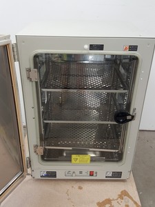 Thumbnail image of Sanyo MCO-18AIC(UV) CO2 Laboratory Incubator Lab