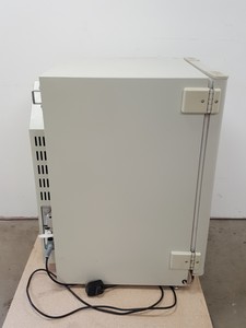 Thumbnail image of Sanyo MCO-18AIC(UV) CO2 Laboratory Incubator Lab