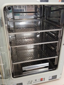 Thumbnail image of Sanyo MCO-18AIC (UV) CO2 Laboratory Incubator Lab