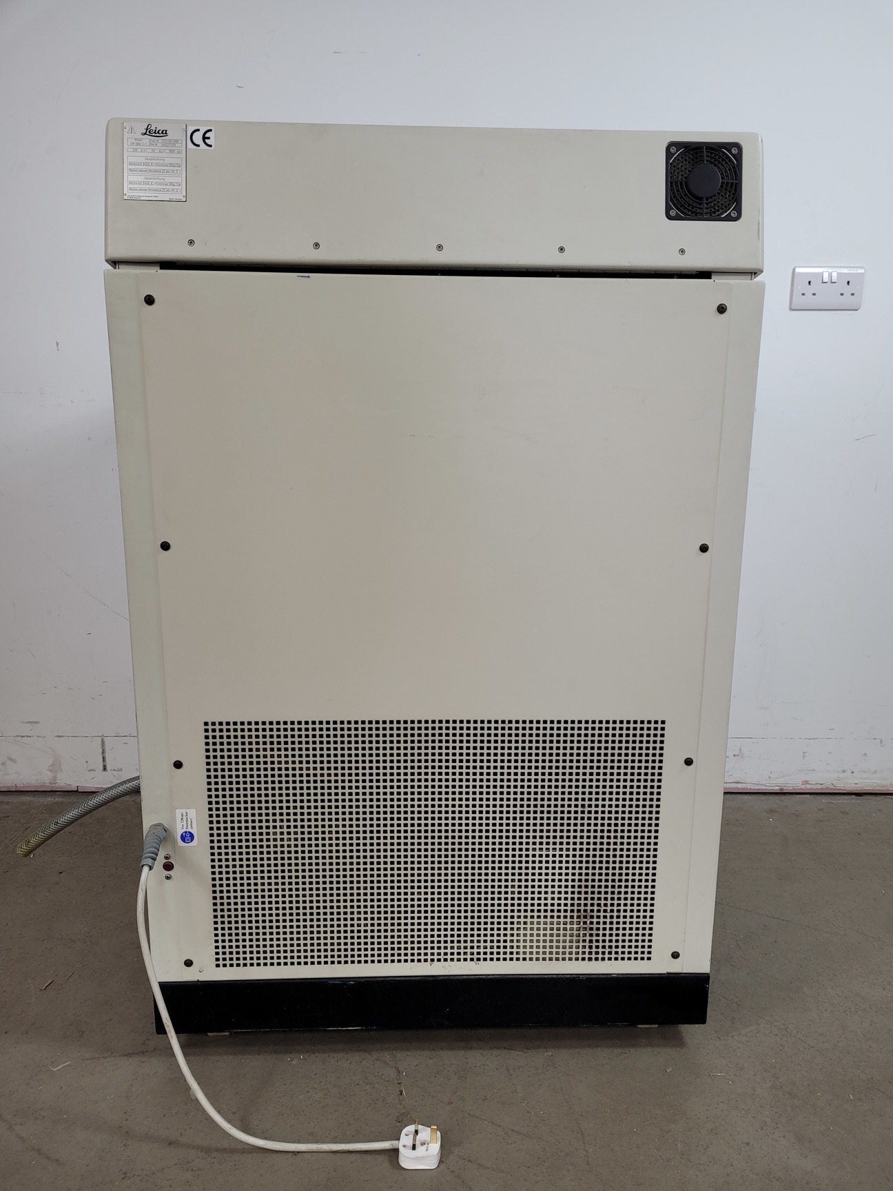 Image of Leica CM1900 Cryostat  Model CM 1900-1-1 Microtome Lab Spares/Repairs