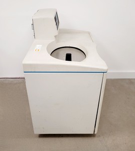 Thumbnail image of Beckman Optima LE-80K Ultracentrifuge Lab