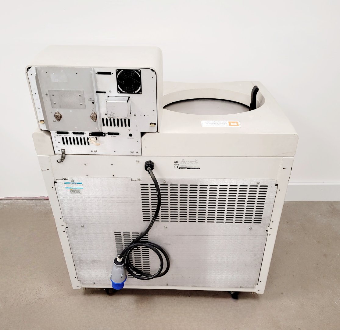 Image of Beckman Optima LE-80K Ultracentrifuge Lab