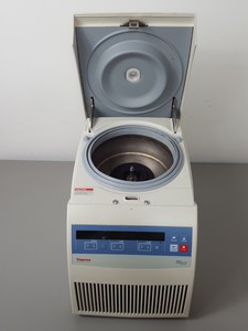 Thumbnail image of Thermo Scientific Heraeus Fresco 17 Benchtop Refrigerated Centrifuge Lab