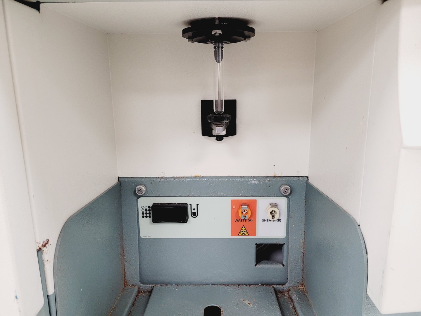 Image of BD FACSCalibur System Flow Cytometer Cell Sorter System Lab