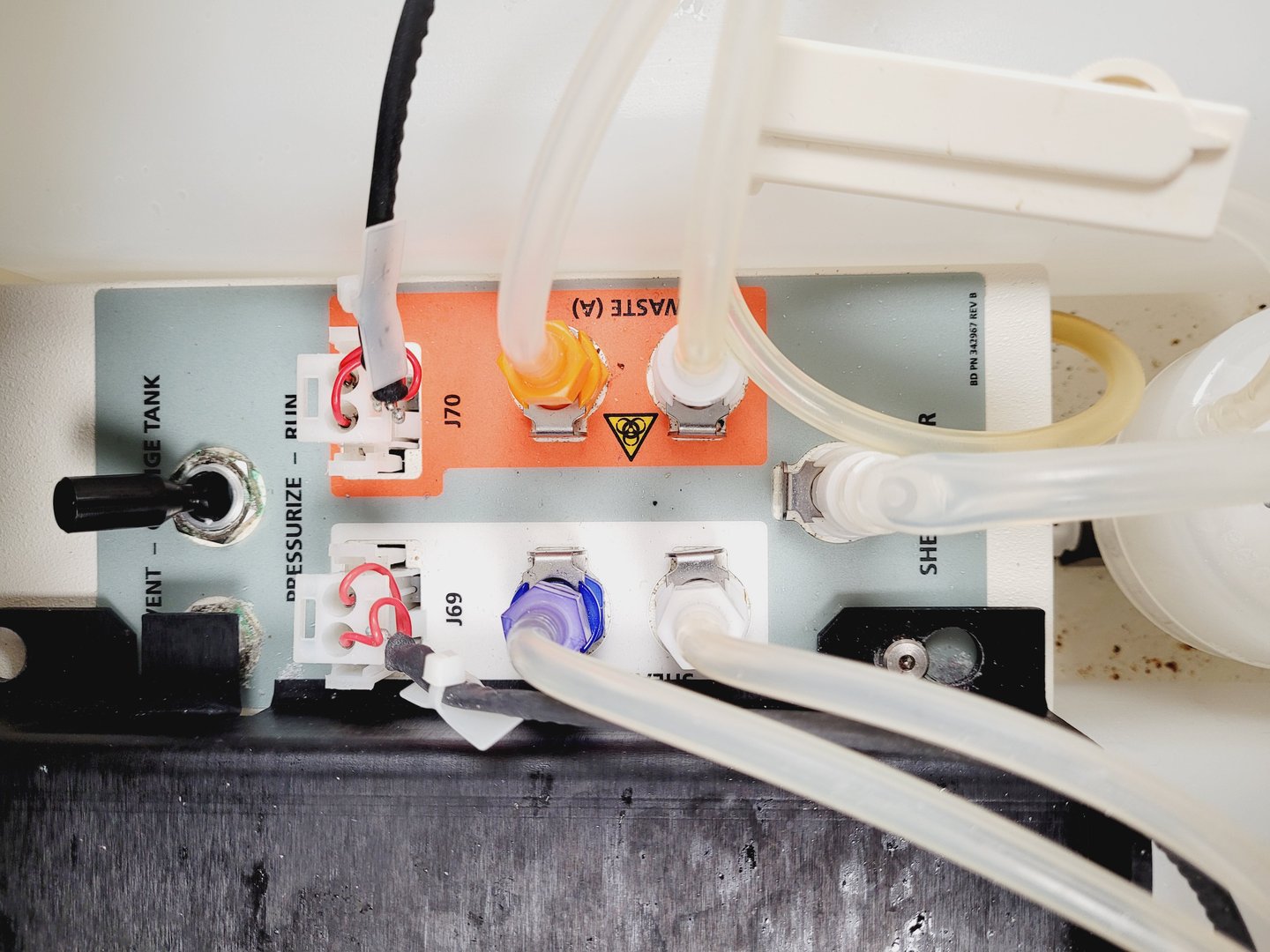 Image of BD FACSCalibur System Flow Cytometer Cell Sorter System Lab