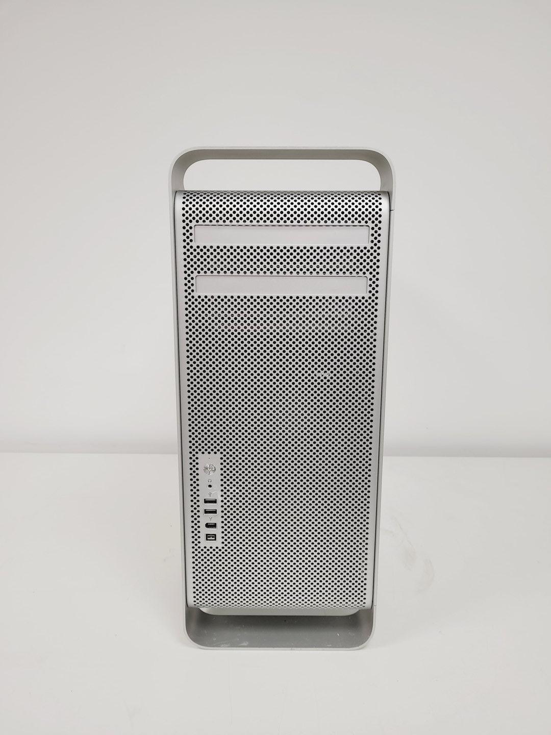 Image of BD FACSCalibur System Flow Cytometer Cell Sorter System Lab