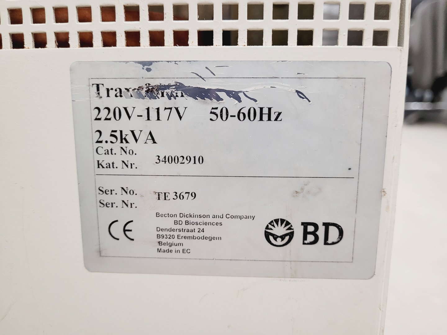 Image of BD FACSCalibur System Flow Cytometer Cell Sorter System Lab
