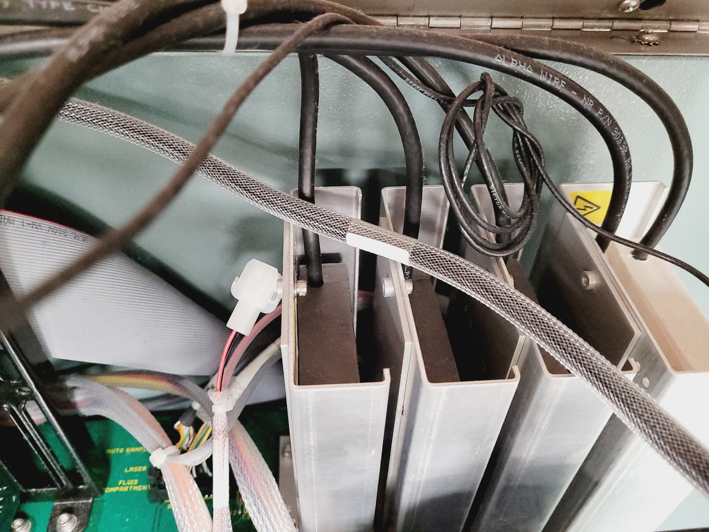 Image of BD FACSCalibur System Flow Cytometer Cell Sorter System Lab