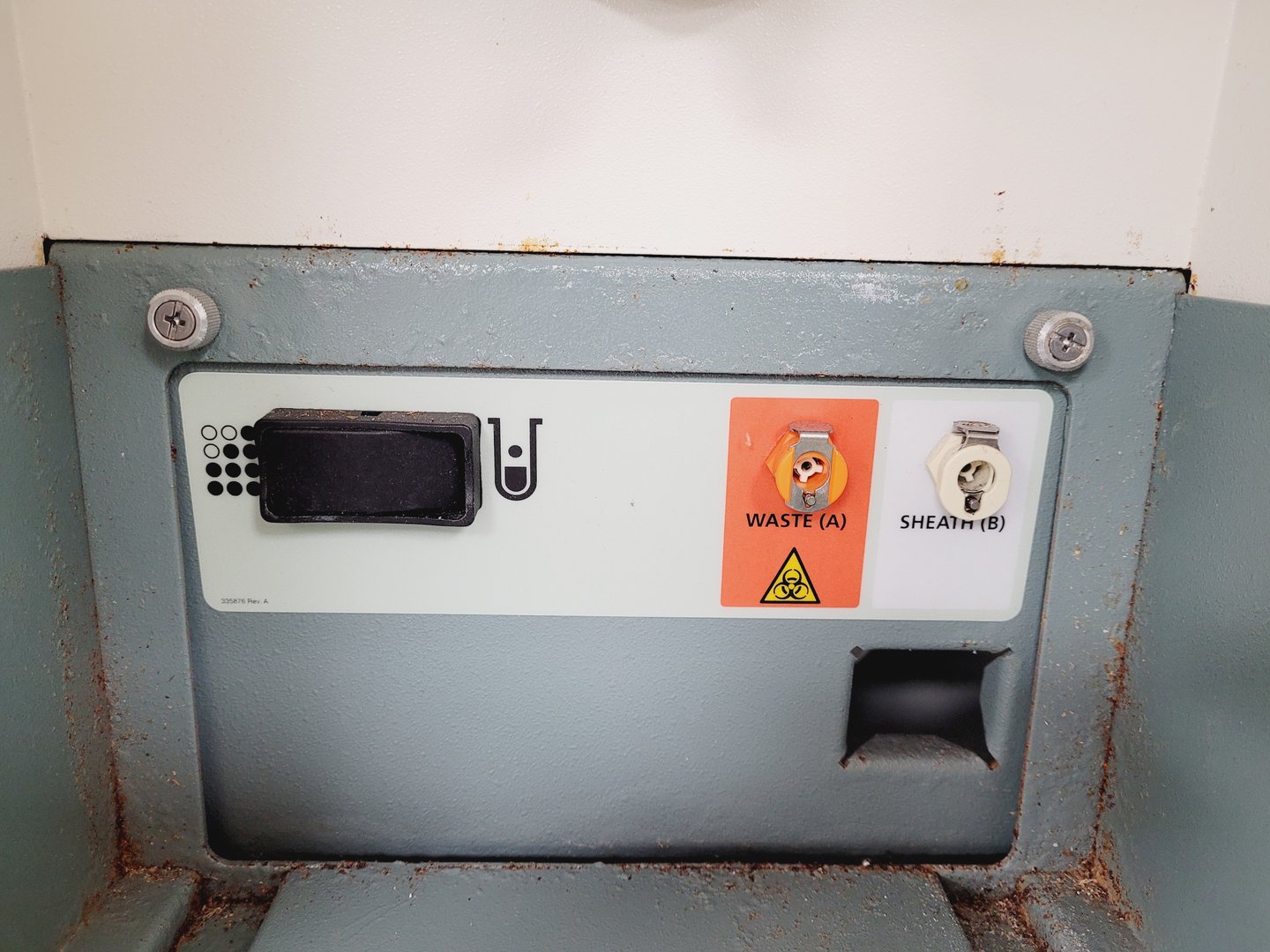 Image of BD FACSCalibur System Flow Cytometer Cell Sorter System Lab