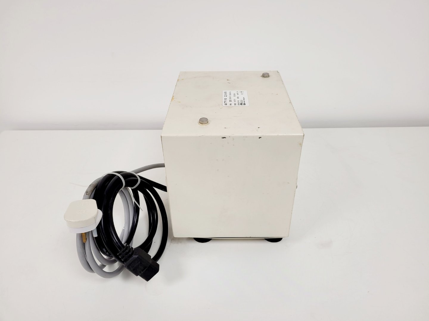 Image of BD FACSCalibur System Flow Cytometer Cell Sorter System Lab