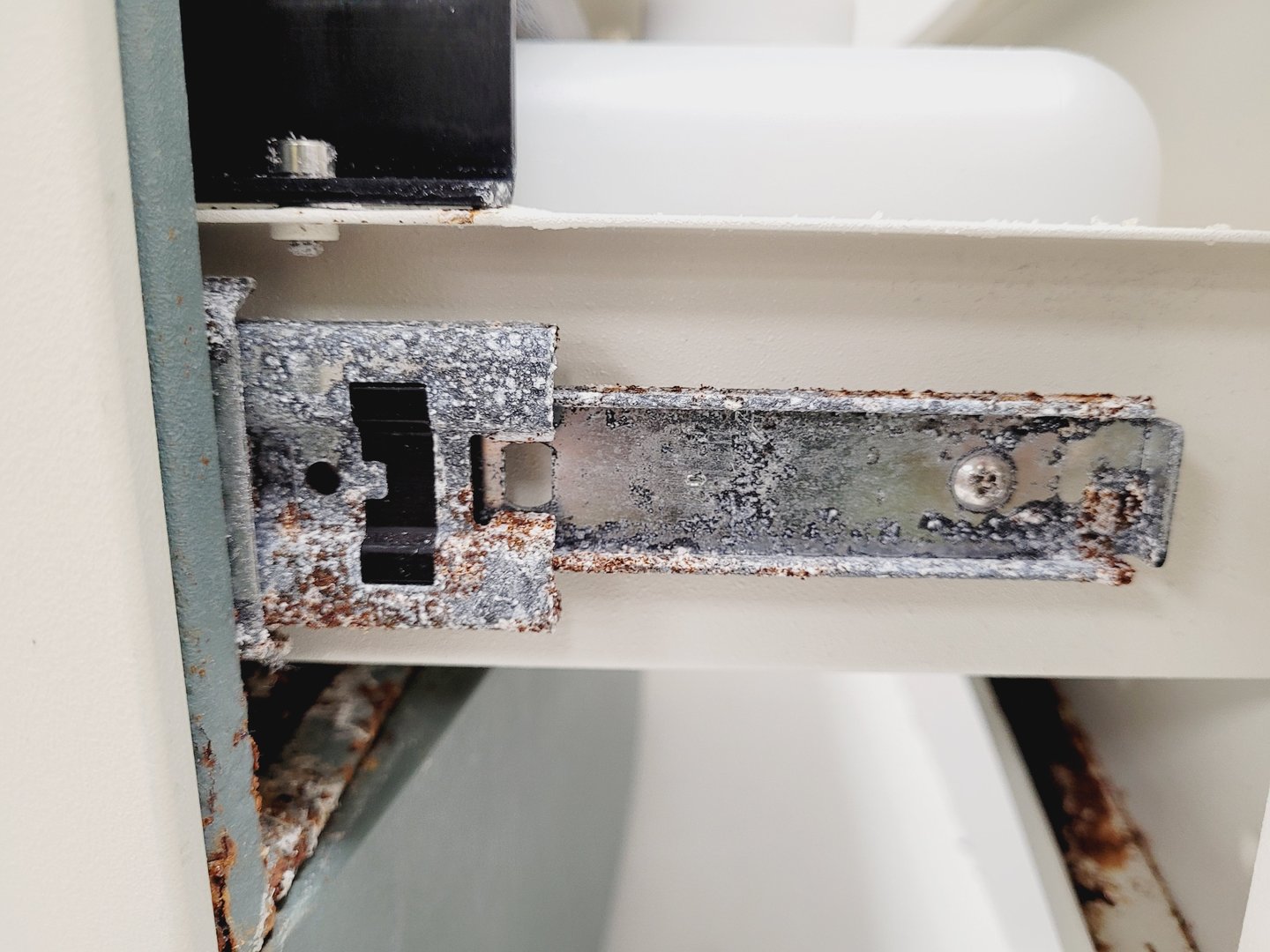 Image of BD FACSCalibur System Flow Cytometer Cell Sorter System Lab