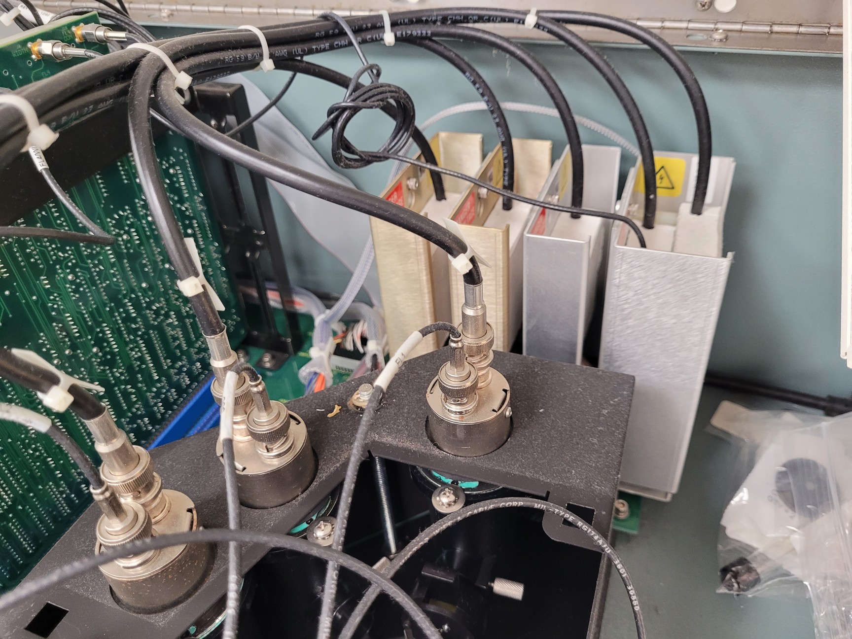 Image of BD FACSCalibur Flow Cytometer System Lab