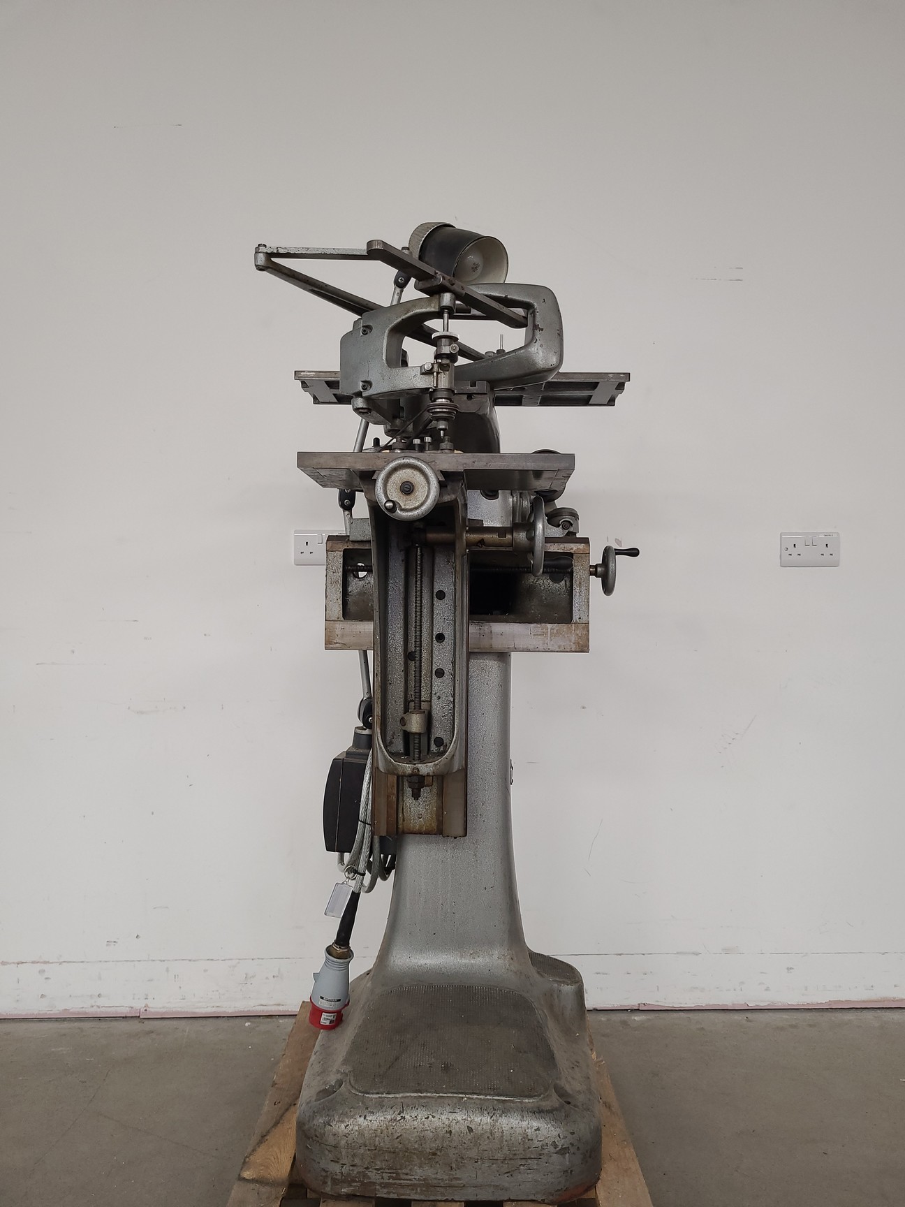 Image of Taylor-Hobson Model D Engraving Machine - Pantograph 