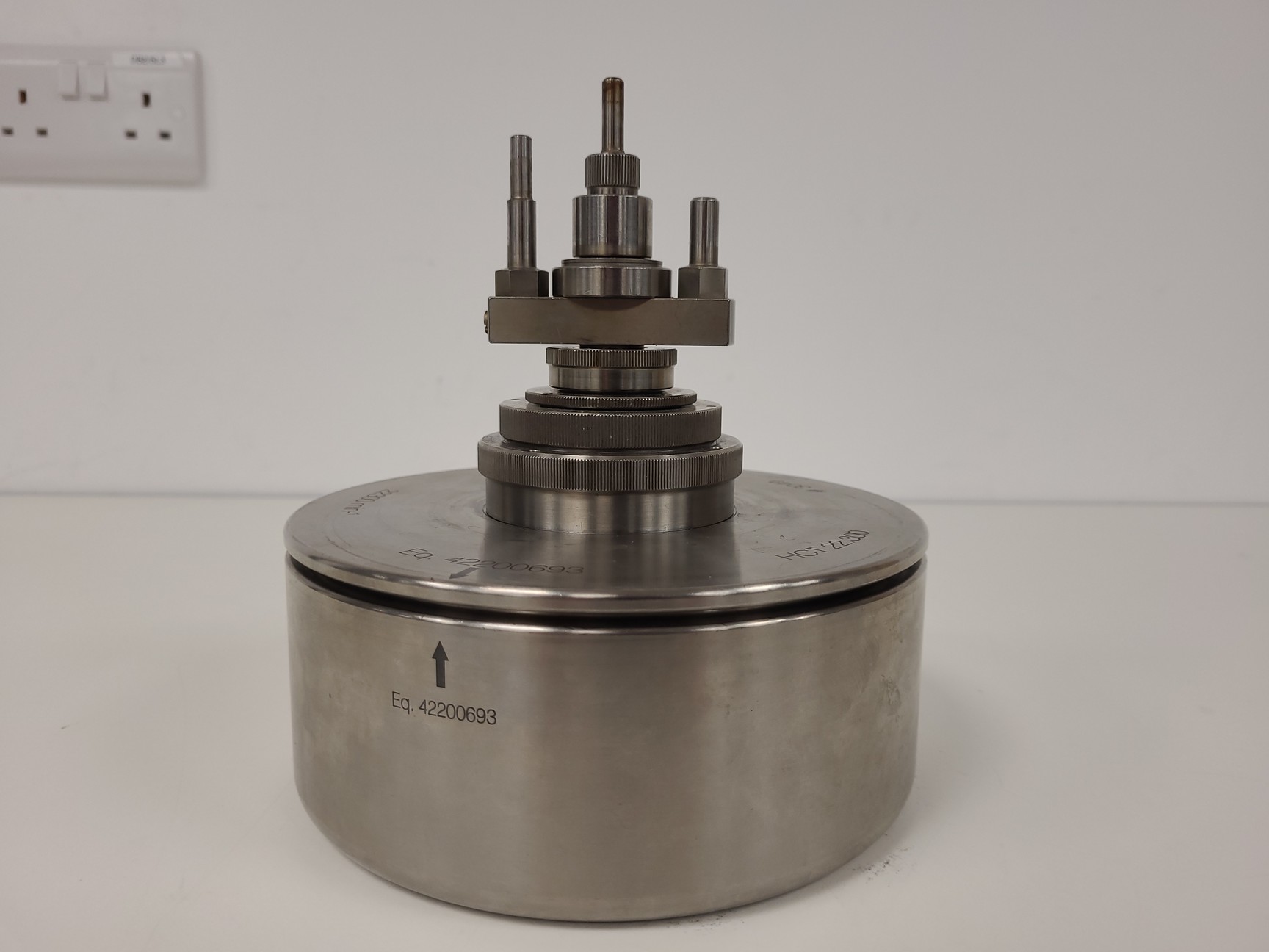 Image of Thermo Scientific Sorvall Contifuge Stratos Centrifuge with 17000rpm Rotor Lab