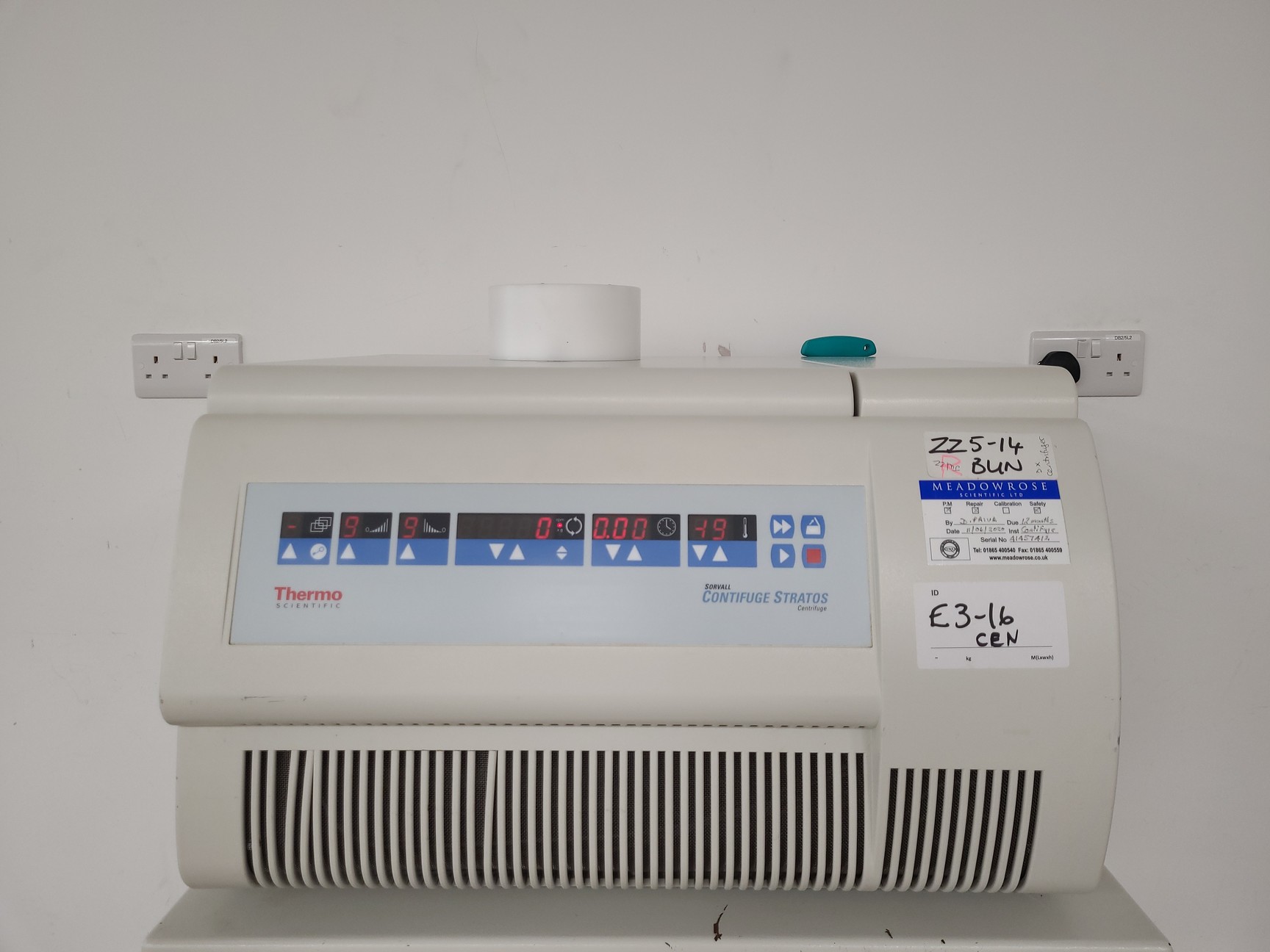 Image of Thermo Scientific Sorvall Contifuge Stratos Centrifuge with 17000rpm Rotor Lab