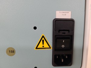 Thumbnail image of Hettich Zentrifugen Rotofix 32 Benchtop Laboratory Centrifuge with 5000rpm Rotor