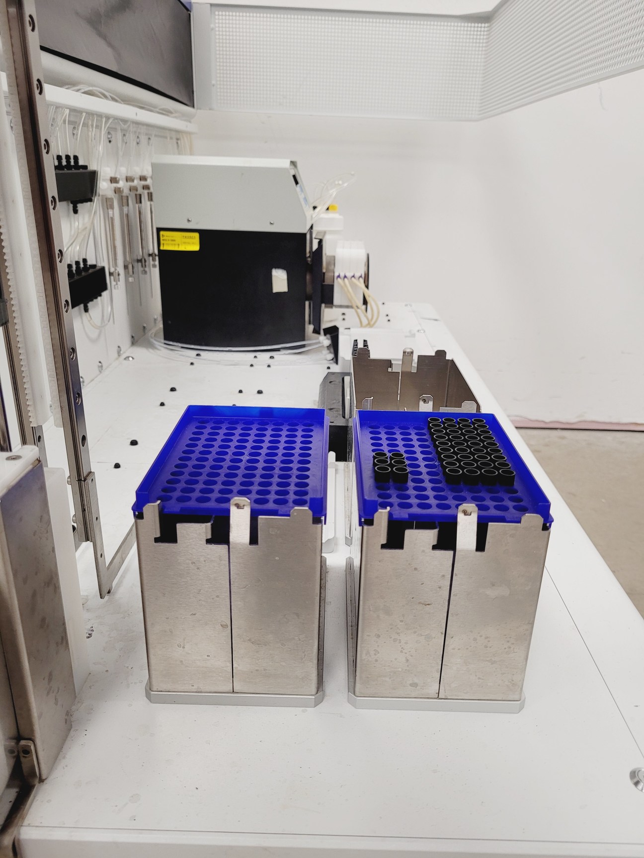 Image of Qiagen BioRobot 3000 Molecular Biology Workstation for Sample Preparation Lab