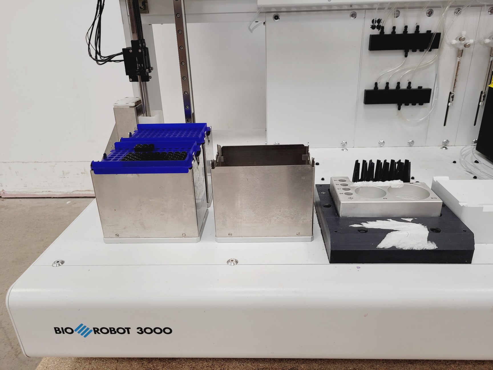 Image of Qiagen BioRobot 3000 Molecular Biology Workstation for Sample Preparation Lab