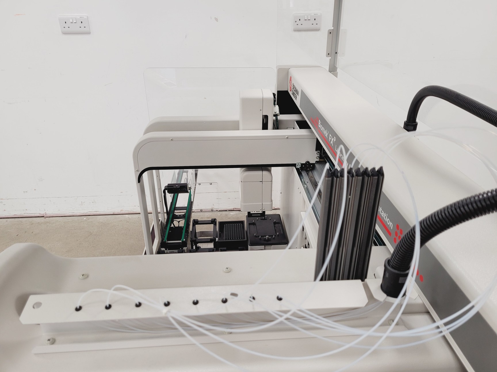 Image of Beckman Coulter Biomek FXP Liquid Handling Robot + Cytomat Microplate Hotel Lab