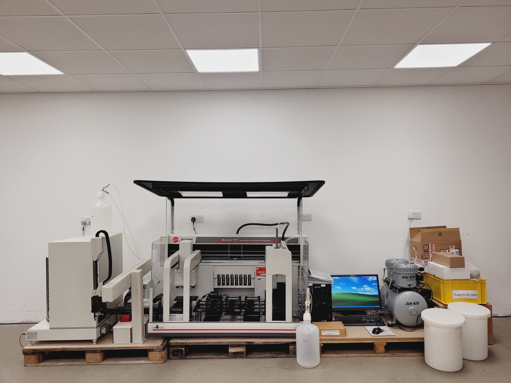 Image of Beckman Coulter Biomek FXP Liquid Handling Robot + Cytomat Microplate Hotel Lab